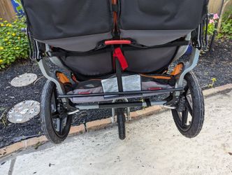 Bob duallie double stroller for Sale in Houston, TX - OfferUp
