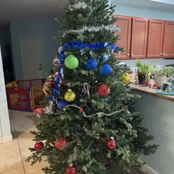 8.5 Ft Lighted Christmas Tree