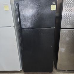 Ge Black Top Freezer Fridge 18cf 