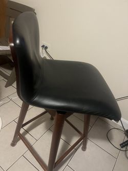 Swivel Bar Chair