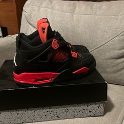 Air Jordans 4s
