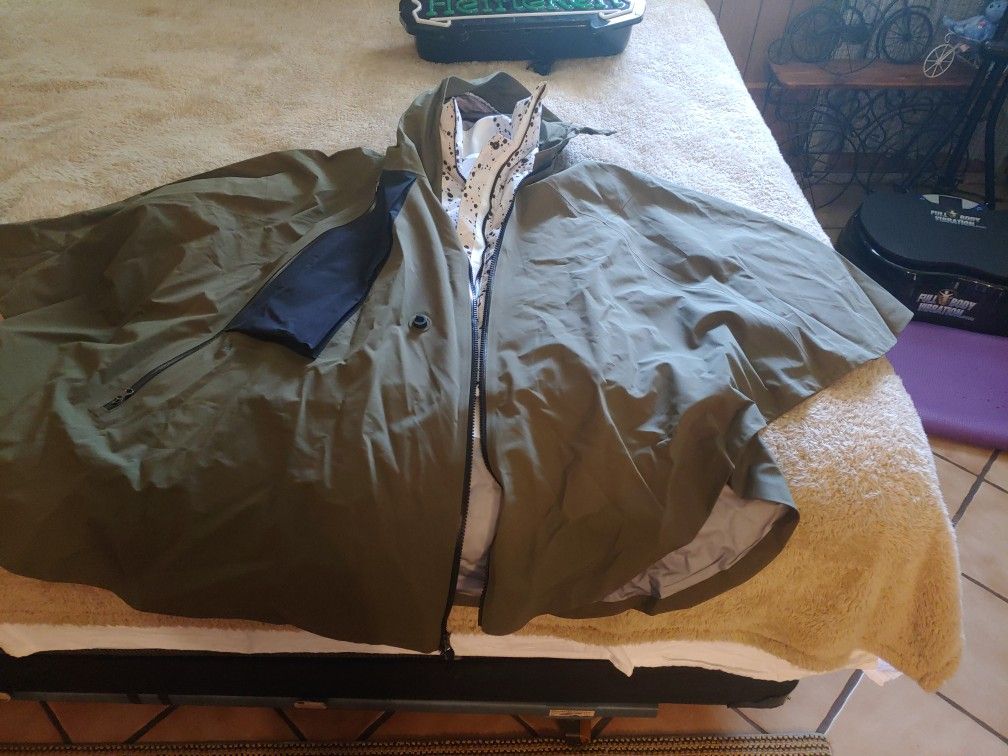 Nike ACG GORE-TEX Nike Lab ACG Gore-Tex 3-in-1 Poncho Olive AR4542-395 NEW With Tags