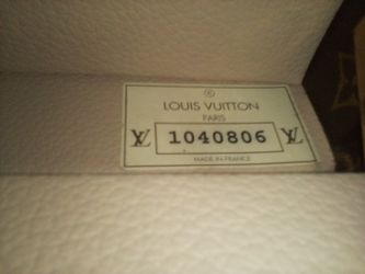 Louis Vuitton Vintage Cosmetic Trunk for Sale in Las Vegas, NV