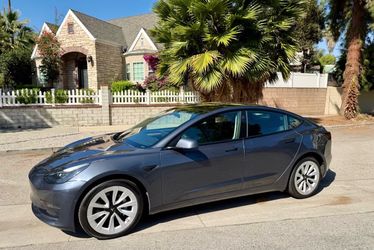 2022 Tesla Model 3 Standard Sedan 4D
