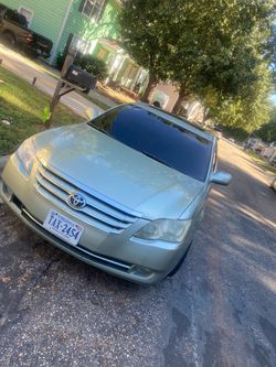 2005 Toyota Avalon