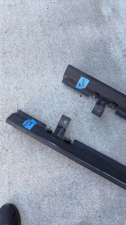 OEM Jeep Wrangler JKU 4-Door Rubicon Rock Rails / Sliders - Pair