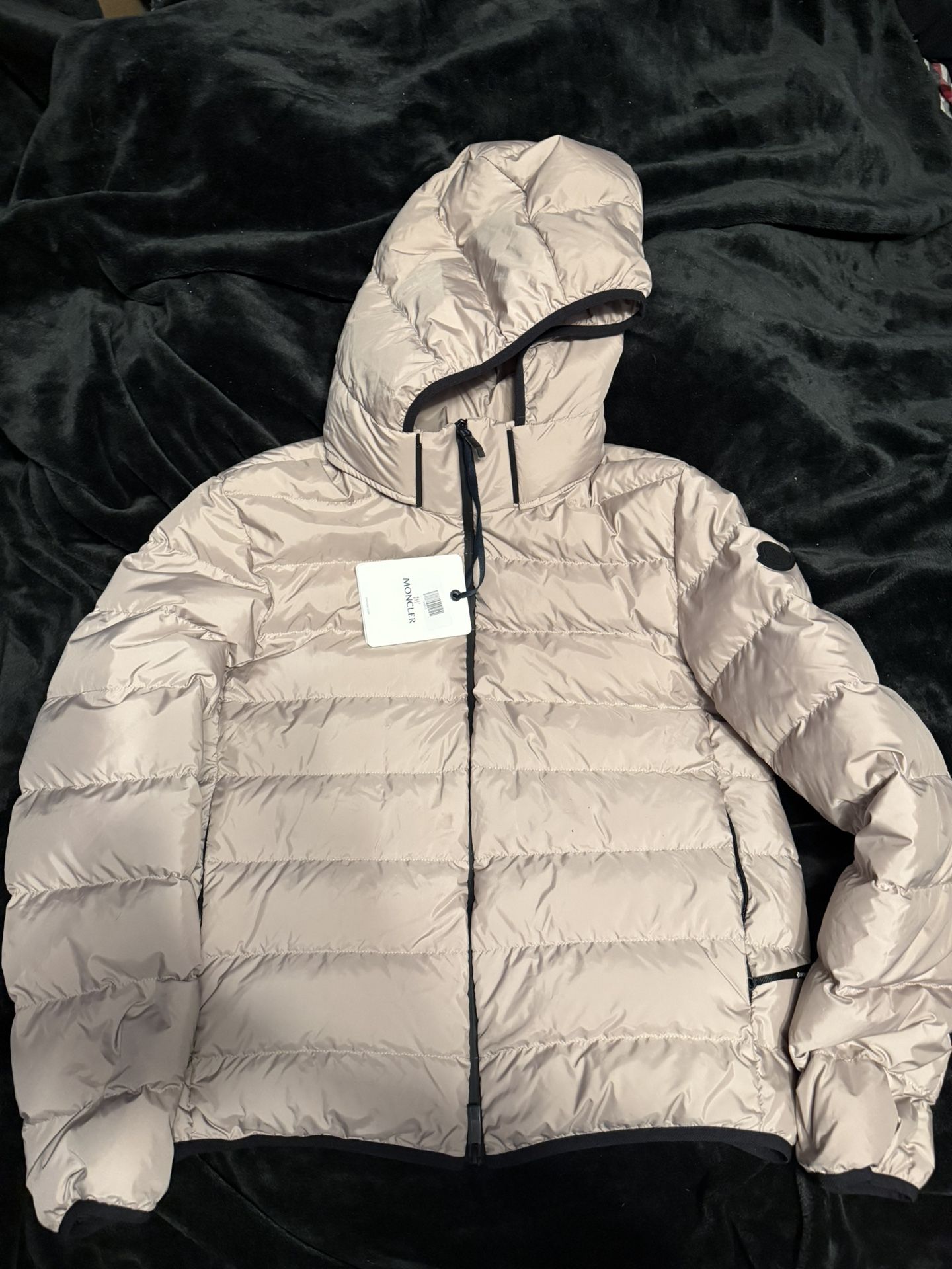 Moncler Jeluz Down Jacket | Large