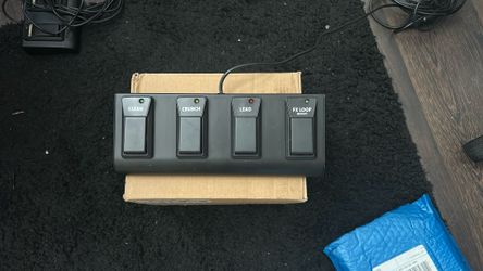 FSB104 Footswitch