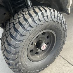 Bronco American Racing Wheels 16” With 35” BFG’s