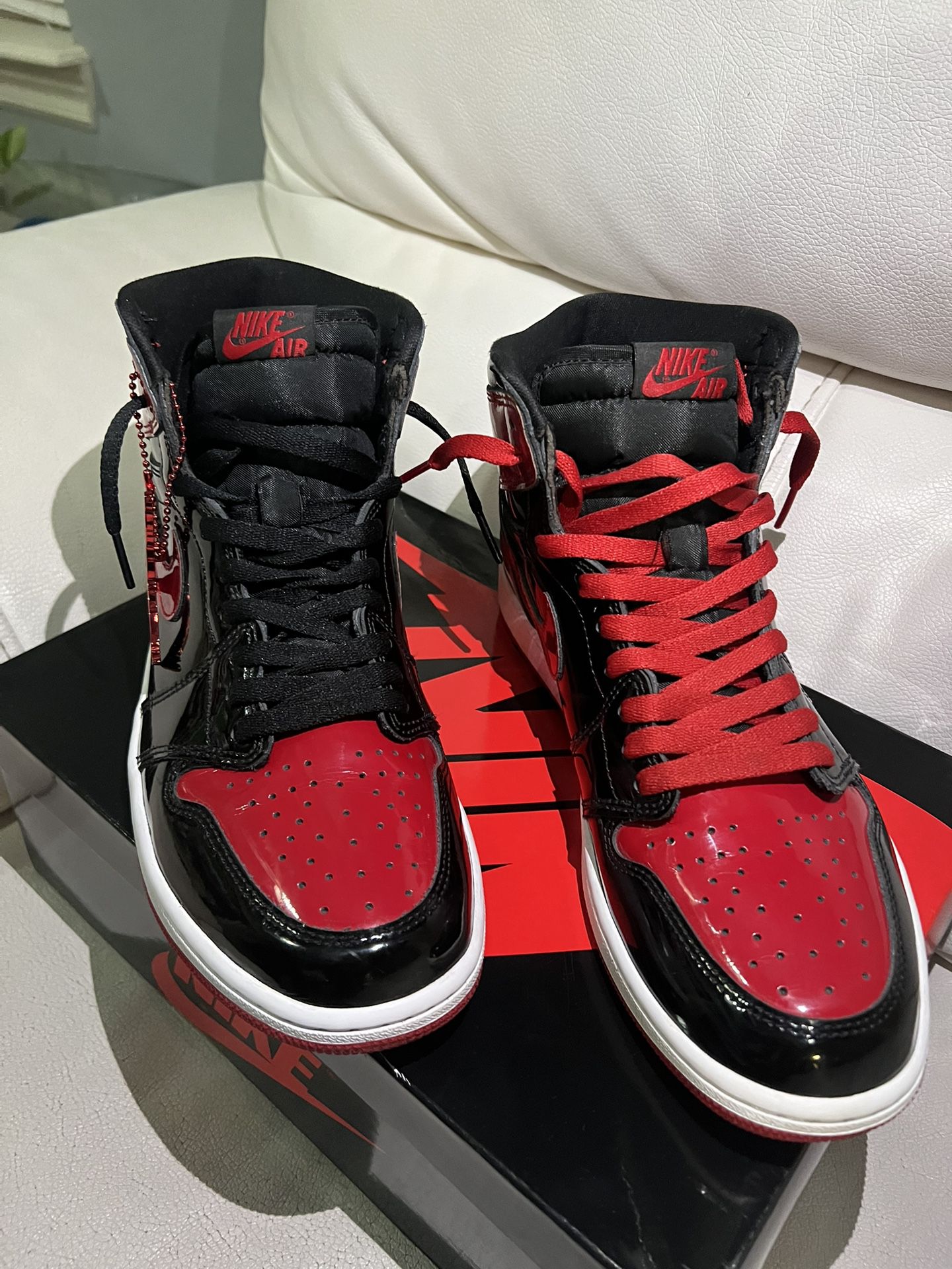 Air Jordan 1 Retro High Og Black And Red 