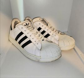 Classic white and black Adidas Superstar Sneakers Women's size 5 1/2