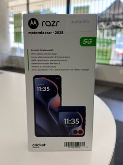 Blue Motorola Razr 2025