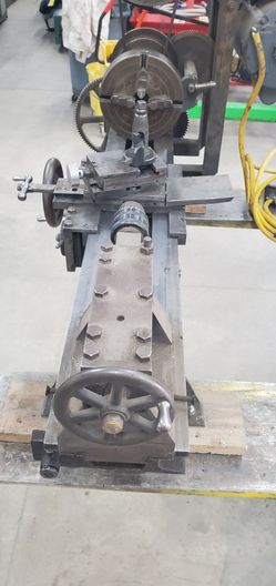 Metal lathe