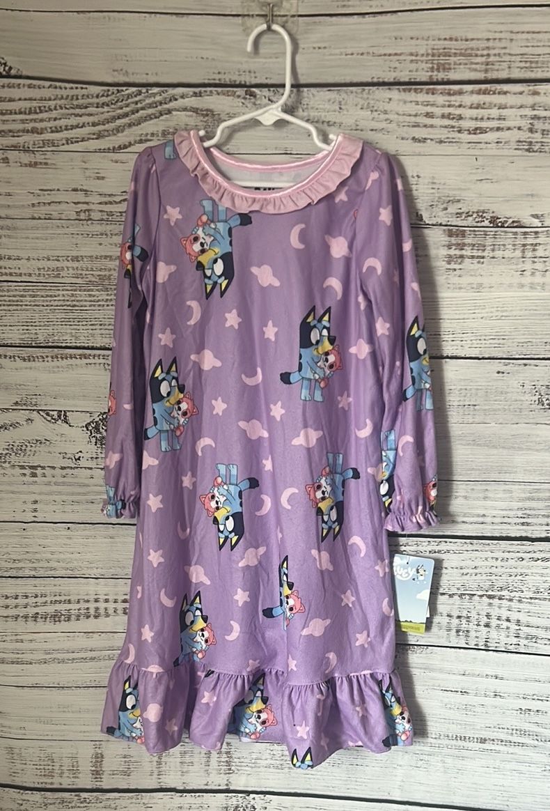 NWT girls purple Bluey long sleeve nightgown size 6
