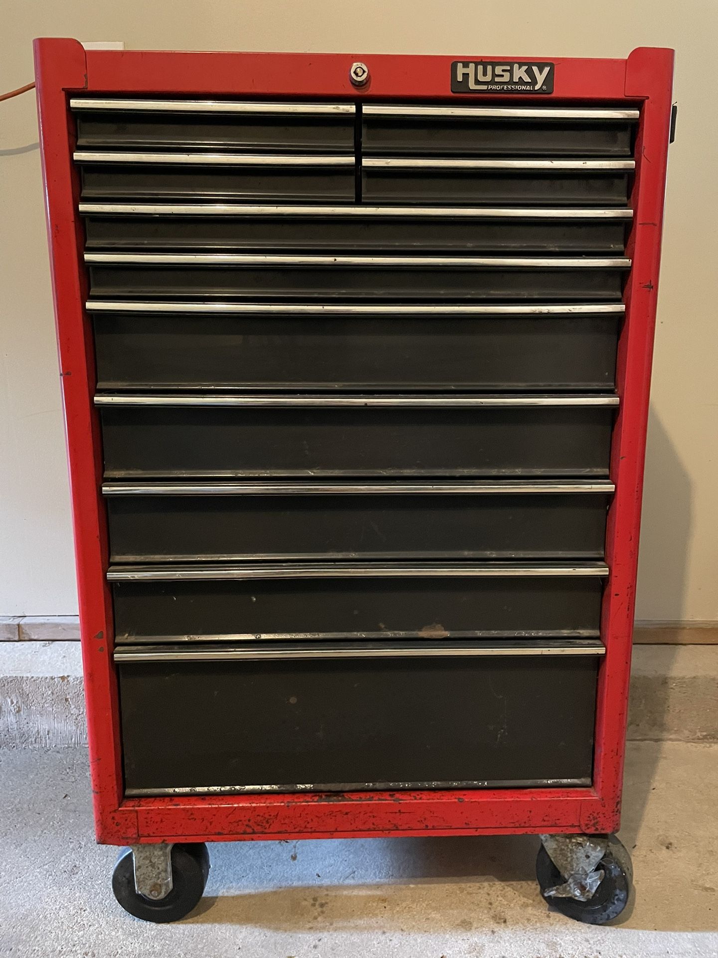 Husky Professional 11 Drawer Tool Chest for Sale in North Kingstown, RI