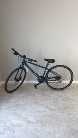 CO-OP CTY 1.1  ROAD BIKE  SIZE LARGE WHEELS