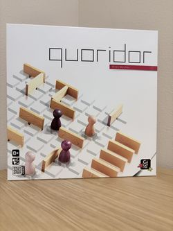 Board game: Quaoridor