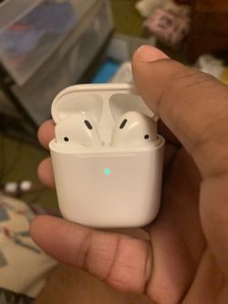 Apple AirPods