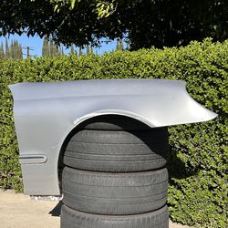 Silver Mercedes Benz C Class Passenger side Fender C230 Kompressor C240 C280 C320 right rh C32 AMG 1 front