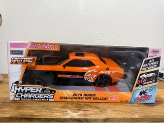 Jada Toys Hyper Chargers 2015 Dodge Challenger SRT Hellcat R/C