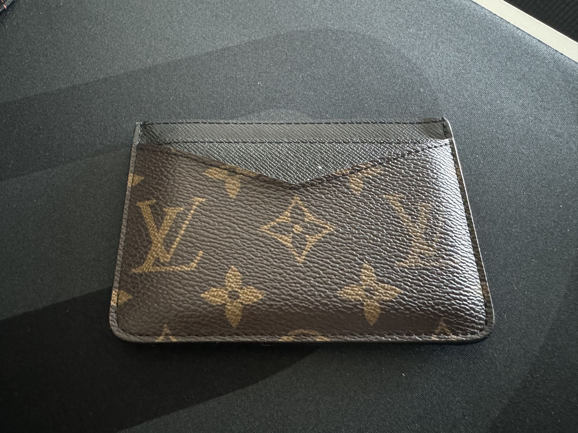 Louis Vuitton Cardholder MEETUP CASH ONLY SAN DIEGO