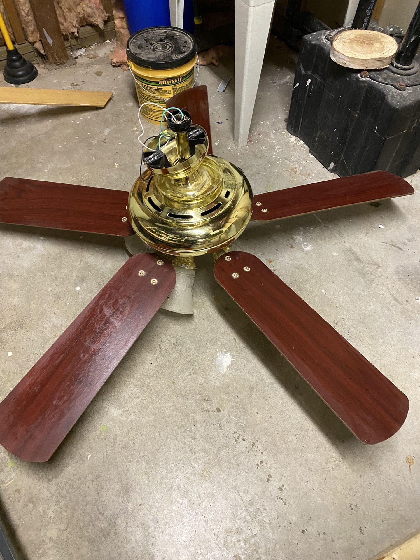 Ceiling Fan With Lights