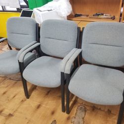 3 CHAIRS CLEAN AND GOOD (HOME3)

