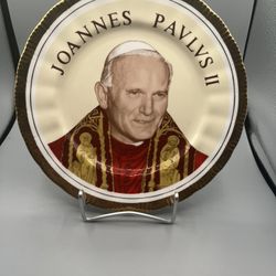 Collectors Pope John Paul II Porceline Plate Gold Trim