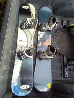 2 snowboards 1 jobe like new & 1 Solomon slightly used