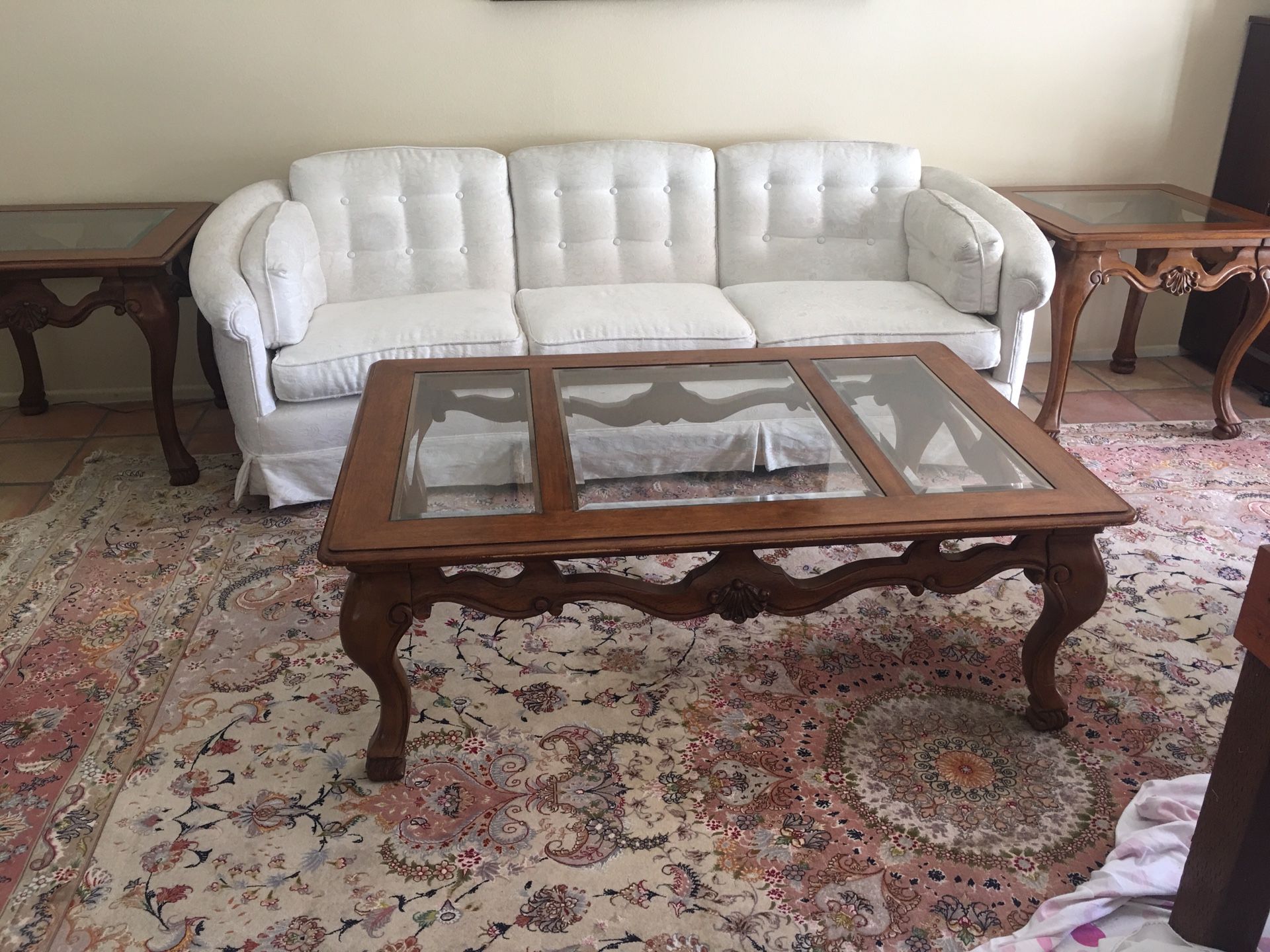 Beautiful coffee table and 2 end tables.