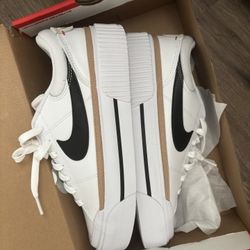 Brand New Nike Platforms 