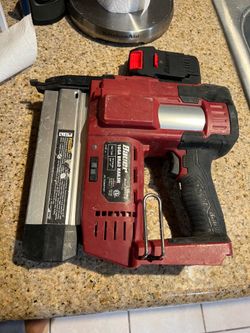 Bauer 18 gauge brad nail gun