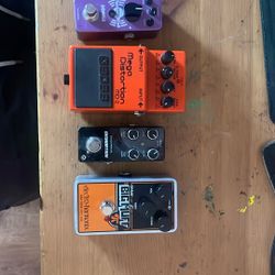 GUITAR PEDALS 