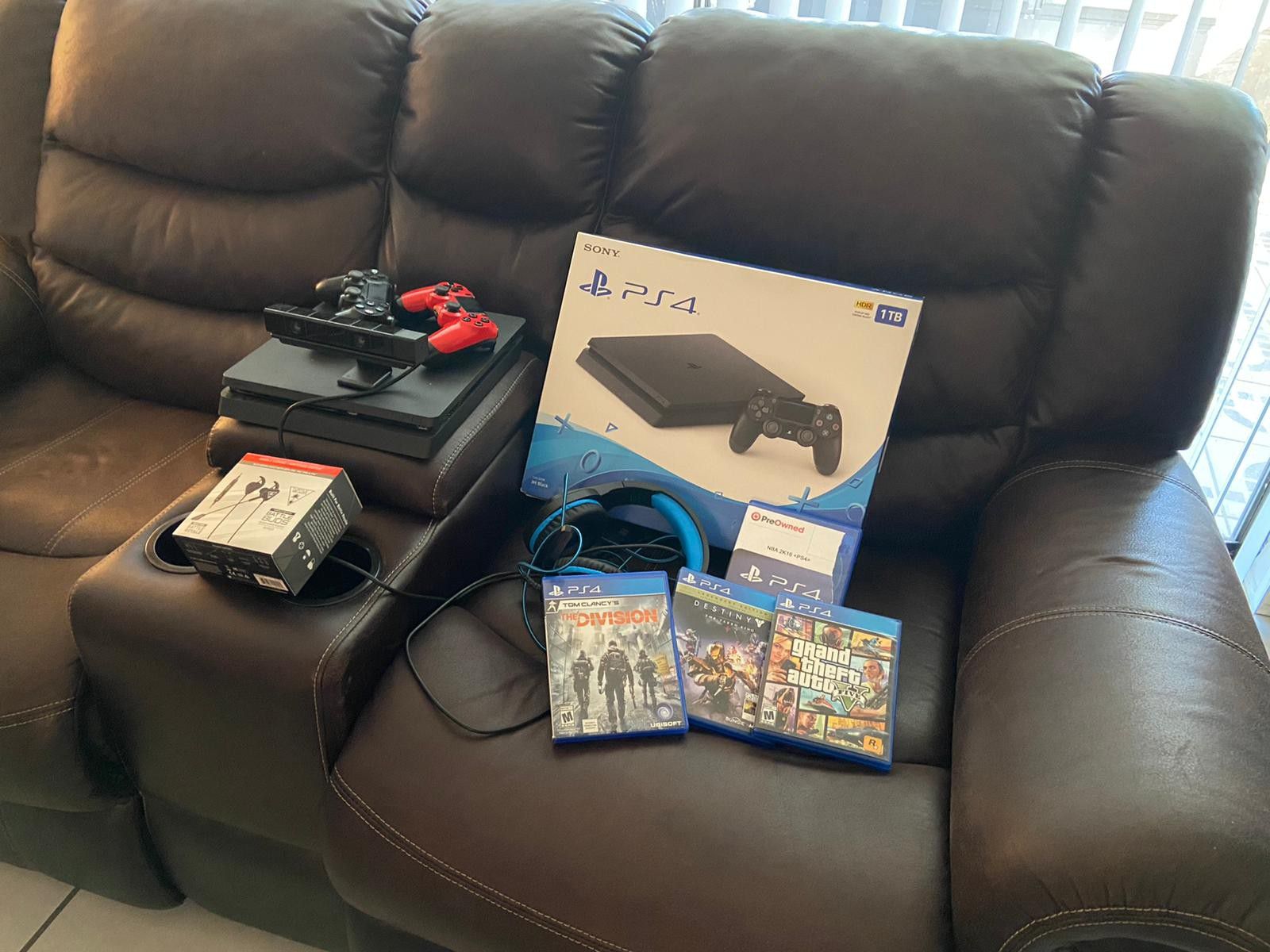 Ps4 Bundle, read add ons (extras)