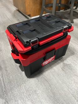 Milwaukee vacuum