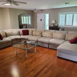 7 Piece Fabric Broyhill Sectional w/ Ottoman & Coffee Table