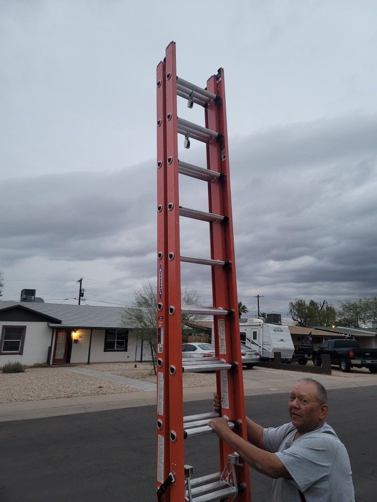35 Ft Ladder New Condition