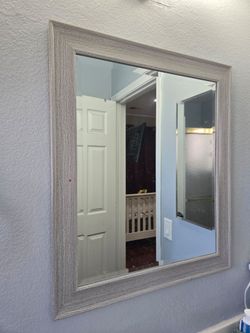 Bathroom Mirror 24×29