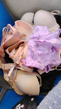 Victoria Secret Bras And Panties 