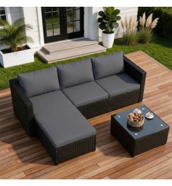 Outdoor Wicker Sectional Sofa Set with Coffee Table
