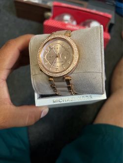 Michael kors rose watch