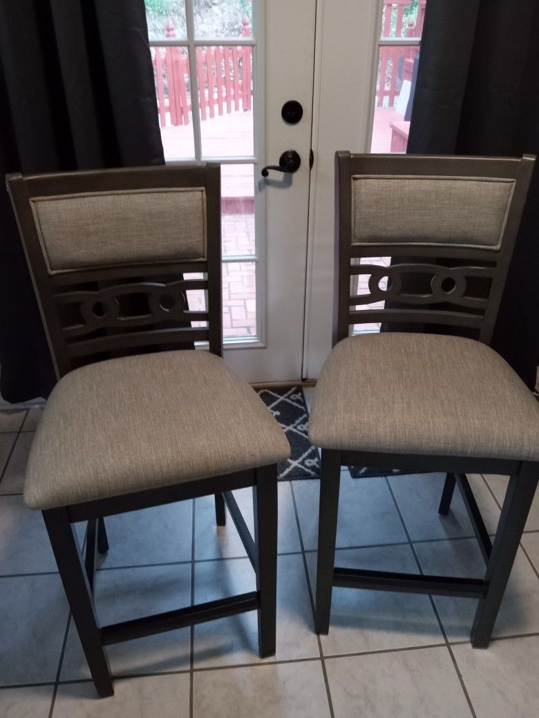 Set Of Bar Stools In Gray