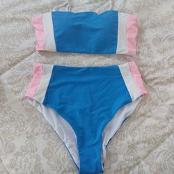 New Beautiful Bathing Suit Size M.  See Photos.  Cash Pickup Only 