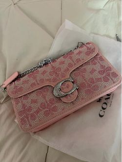 Pink blinged out purse ! 🎀