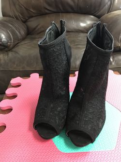 Lacework Booties , Guess
