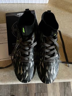 Mitre High-Top Soccer Cleats