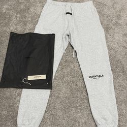Essential sweatpants fear of god 