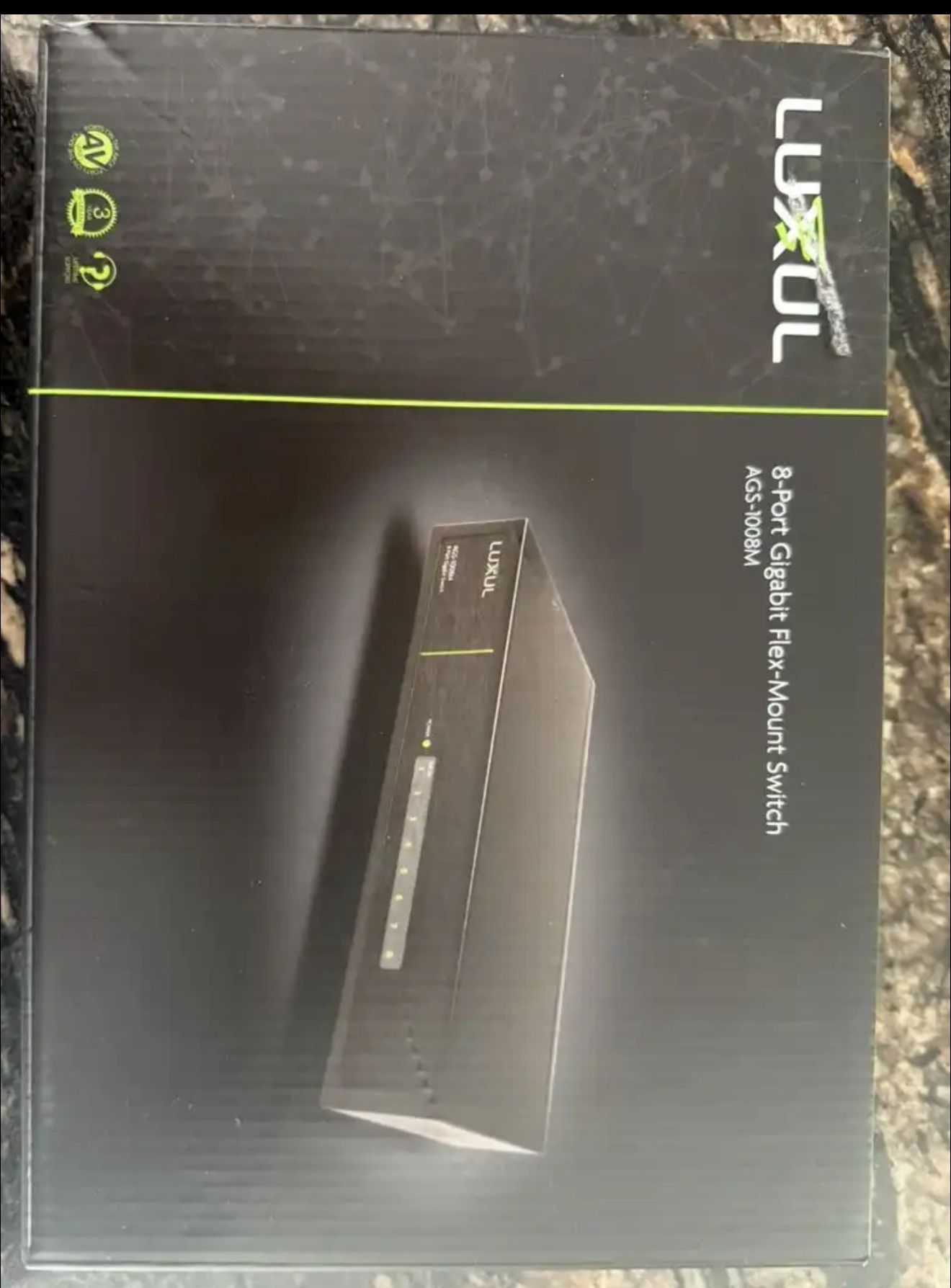 Luxul 8-Port Gigabit Flex-Mount Switch - Model - Model AGS-1008M