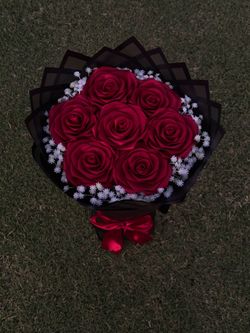 Eternal roses