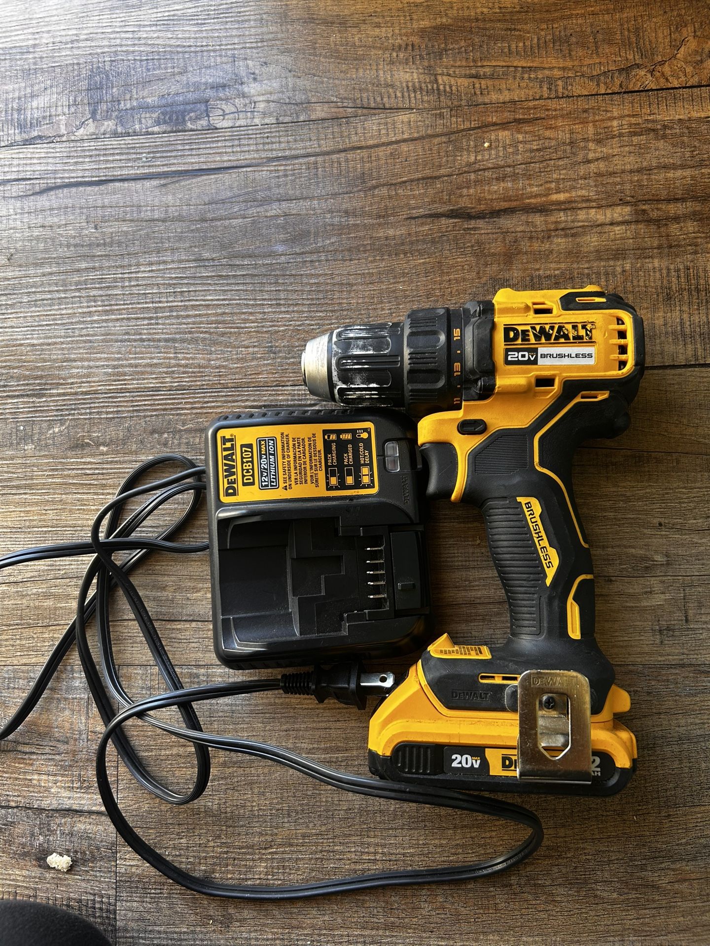 DeWalt 20 v DRILL 